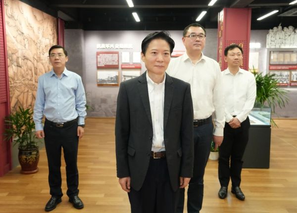 0606_121720945_347.jpg 陆书记调研1.jpg