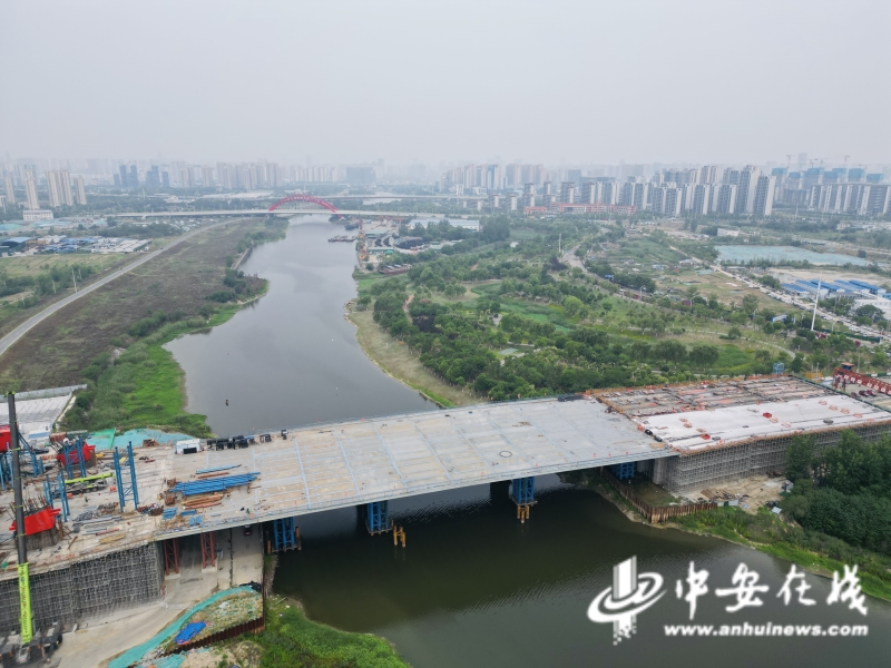 龙岗路.jpg