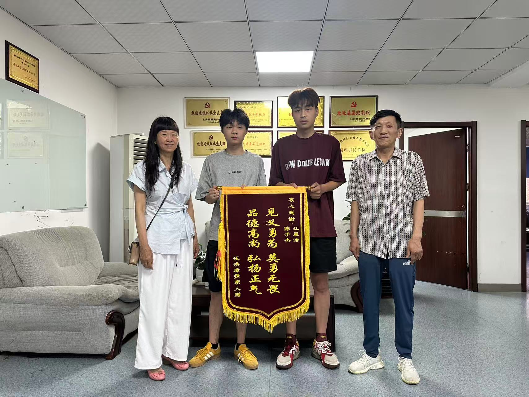 图片1.png
